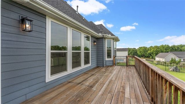 1695 Ardemagni Road, Tontitown, AR 72762