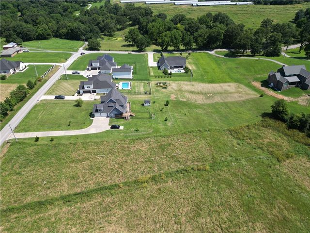 1695 Ardemagni Road, Tontitown, AR 72762