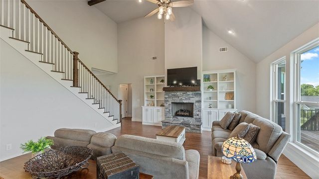 1695 Ardemagni Road, Tontitown, AR 72762
