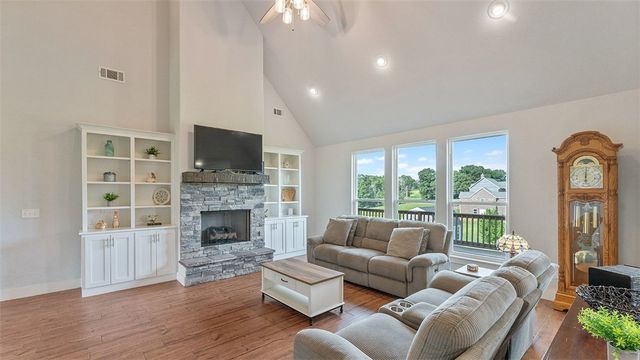 1695 Ardemagni Road, Tontitown, AR 72762