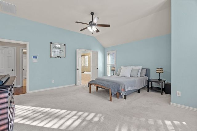 8221 Bayberry Avenue, Lantana, TX 76226