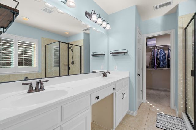 8221 Bayberry Avenue, Lantana, TX 76226