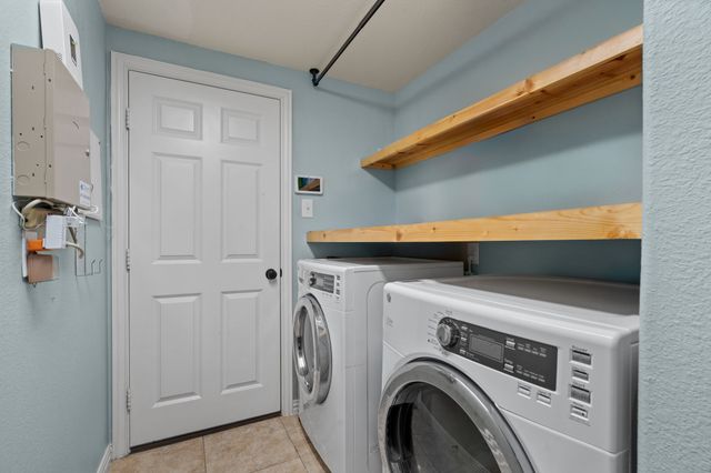 8221 Bayberry Avenue, Lantana, TX 76226