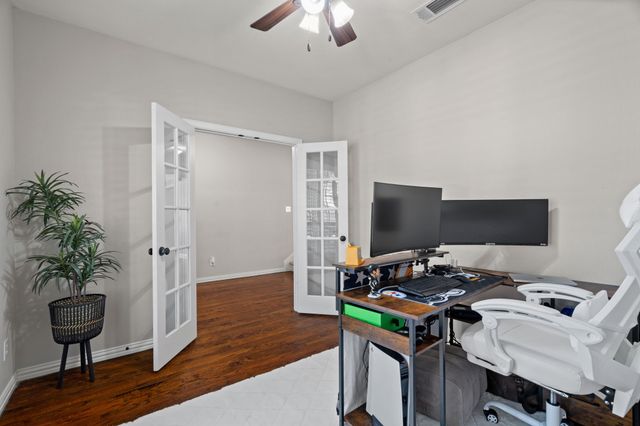 8221 Bayberry Avenue, Lantana, TX 76226