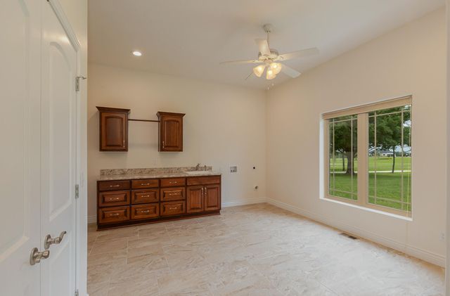 112 Clearview Court, Ozark, MO 65721