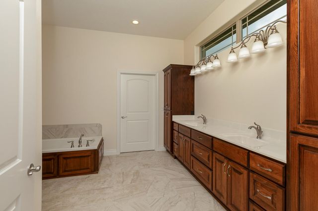 112 Clearview Court, Ozark, MO 65721