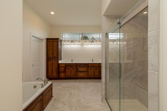 112 Clearview Court, Ozark, MO 65721