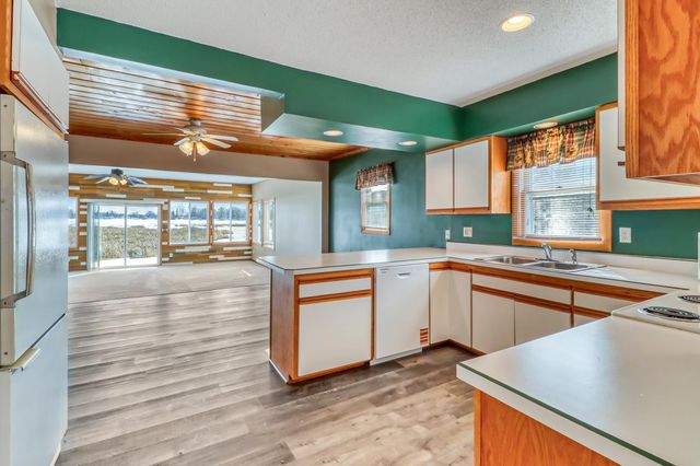 25934 Brolin Beach Road, Detroit Lakes, MN 56501