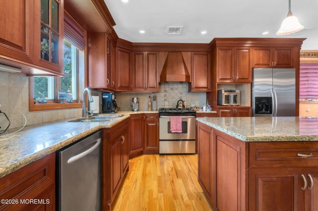 114 Lopez Road, Cedar Grove, NJ 07009