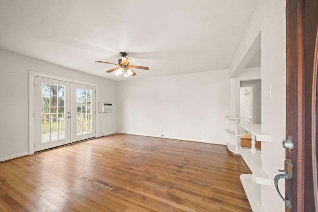 7502 Ley Road, Houston, TX 77028