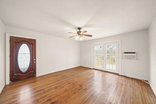 7502 Ley Road, Houston, TX 77028