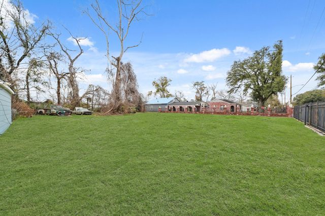 7502 Ley Road, Houston, TX 77028