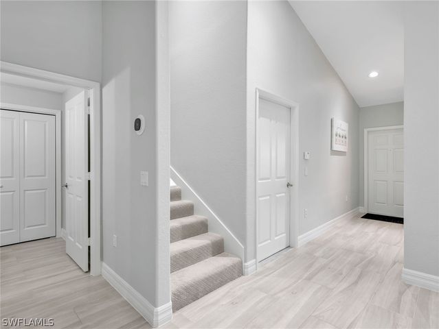 3505 Avion Woods CT 902, Naples, FL 34104