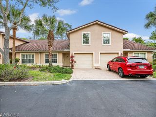 3505 Avion Woods CT 902, Naples, FL 34104