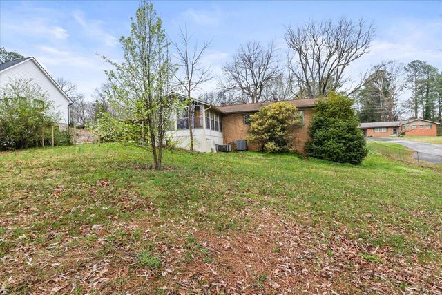 3843 Woodcrest Circle NW, Cleveland, TN 37312