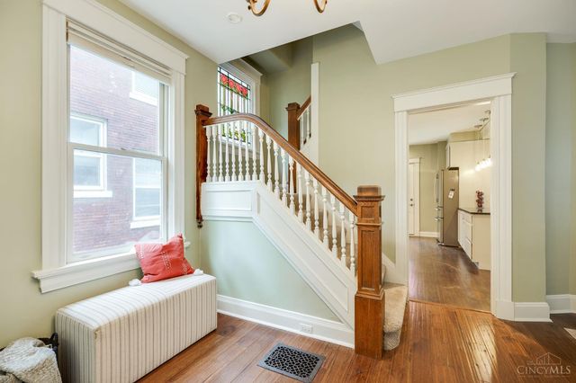 3528 Stettinius Avenue, Cincinnati, OH 45208