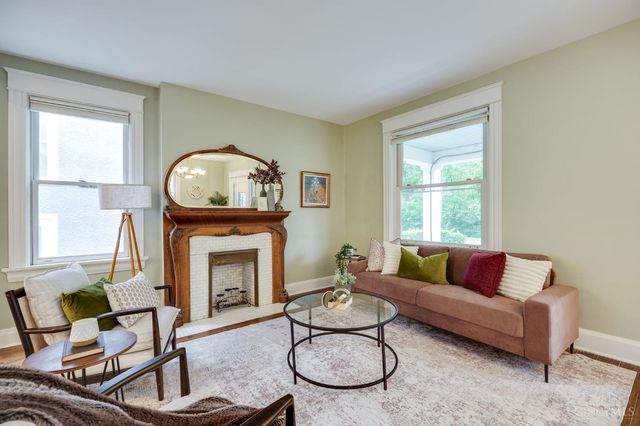 3528 Stettinius Avenue, Cincinnati, OH 45208