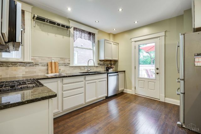 3528 Stettinius Avenue, Cincinnati, OH 45208