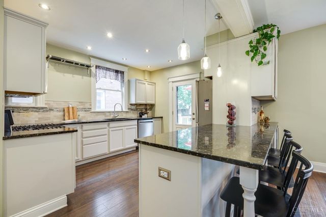 3528 Stettinius Avenue, Cincinnati, OH 45208