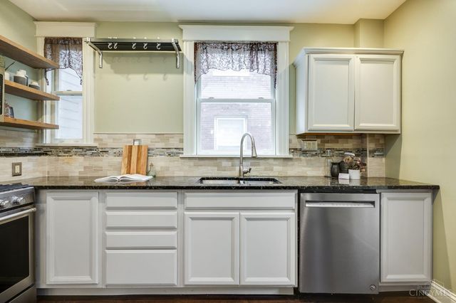 3528 Stettinius Avenue, Cincinnati, OH 45208