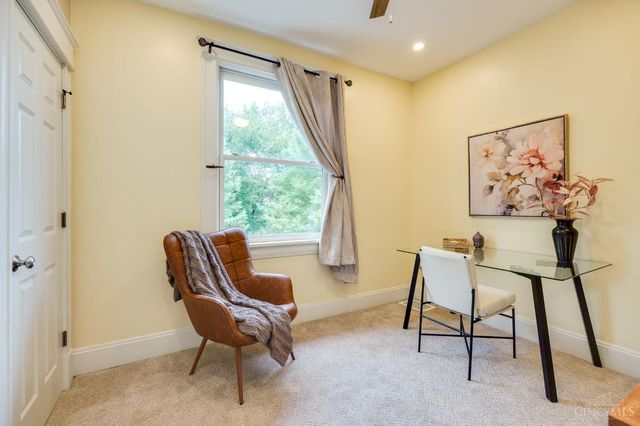 3528 Stettinius Avenue, Cincinnati, OH 45208