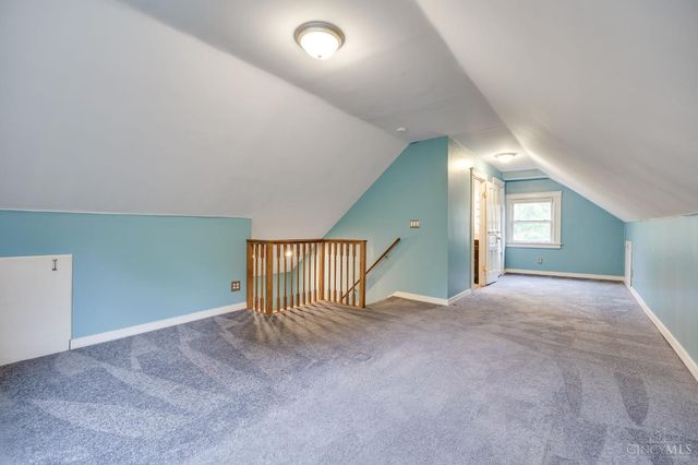 3528 Stettinius Avenue, Cincinnati, OH 45208