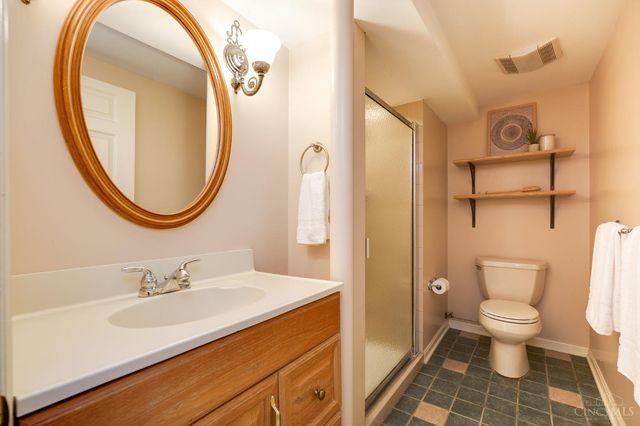 3528 Stettinius Avenue, Cincinnati, OH 45208