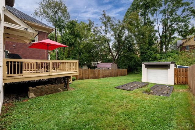 3528 Stettinius Avenue, Cincinnati, OH 45208