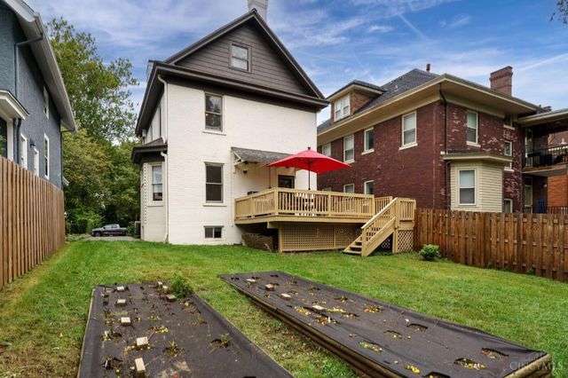 3528 Stettinius Avenue, Cincinnati, OH 45208