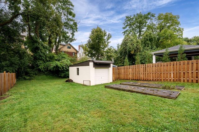 3528 Stettinius Avenue, Cincinnati, OH 45208