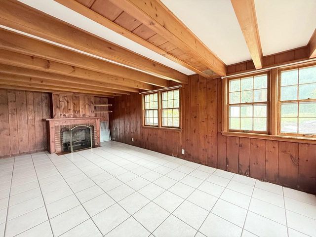 5391 Westport Road, Madison, WI 53704