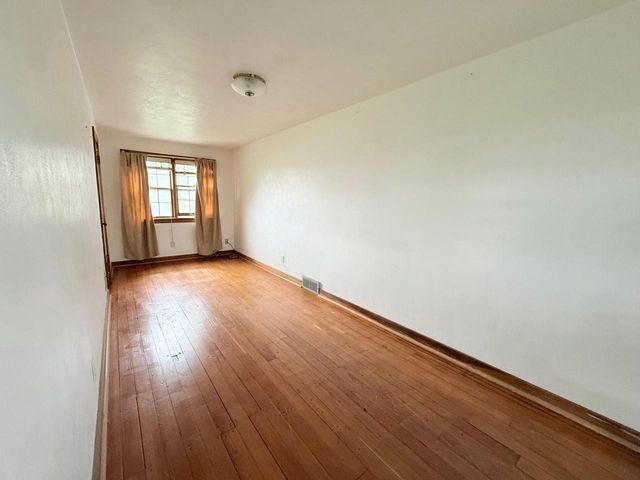 5391 Westport Road, Madison, WI 53704