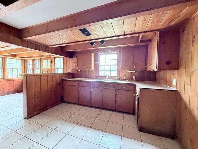 5391 Westport Road, Madison, WI 53704