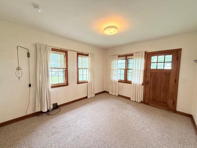 5391 Westport Road, Madison, WI 53704