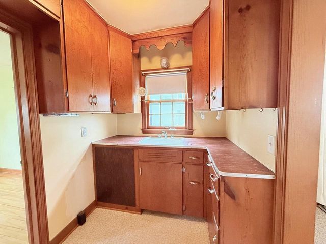 5391 Westport Road, Madison, WI 53704