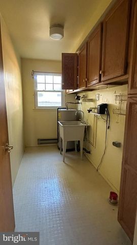 25 SUNSET RD, Whiting, NJ 08759