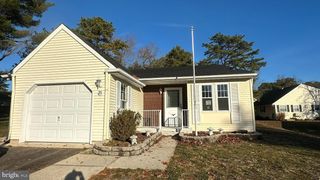 25 SUNSET RD, Whiting, NJ 08759