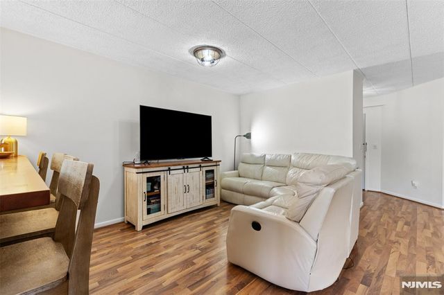 290 Anderson Street 2A, Hackensack, NJ 07601