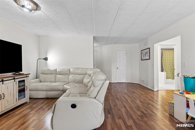 290 Anderson Street 2A, Hackensack, NJ 07601