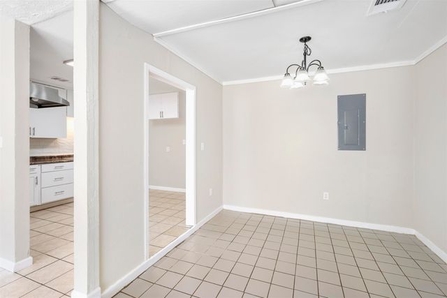 503 Bowie St, Lone Star, TX 75668