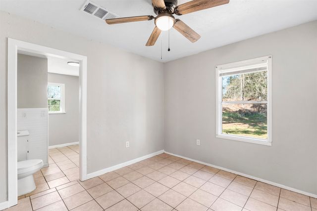 503 Bowie St, Lone Star, TX 75668