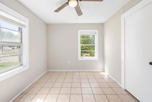 503 Bowie St, Lone Star, TX 75668