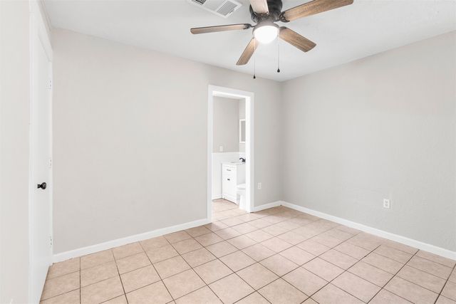 503 Bowie St, Lone Star, TX 75668