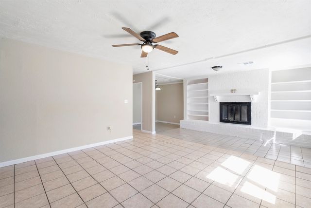 503 Bowie St, Lone Star, TX 75668