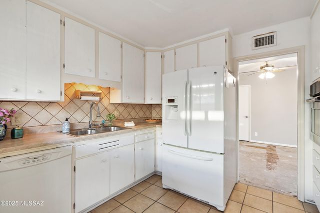 3008 E 6th Street D15, Tucson, AZ 85716