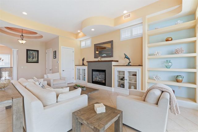 6 HAMMOCK BEACH COURT, Palm Coast, FL 32137