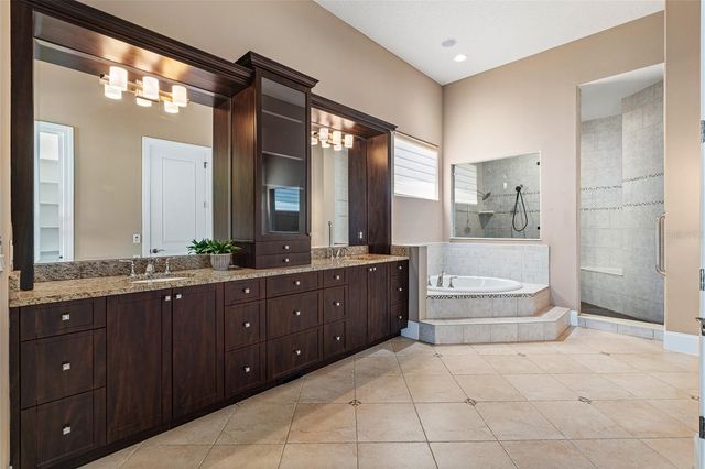 6 HAMMOCK BEACH COURT, Palm Coast, FL 32137