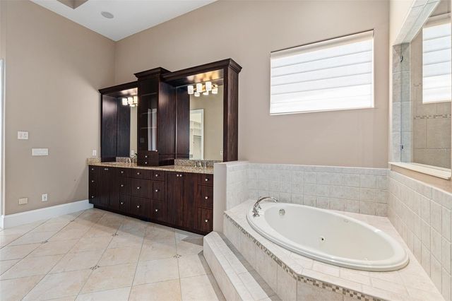 6 HAMMOCK BEACH COURT, Palm Coast, FL 32137