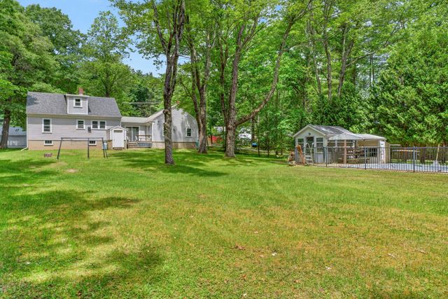 42 Oak Street, Rochester, NH 03839