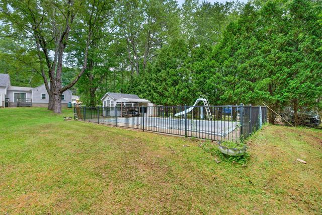 42 Oak Street, Rochester, NH 03839